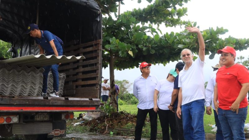 Gobernación del Atlántico entrega ayuda humanitaria a 1000 familias en Malambo y Polonuevo