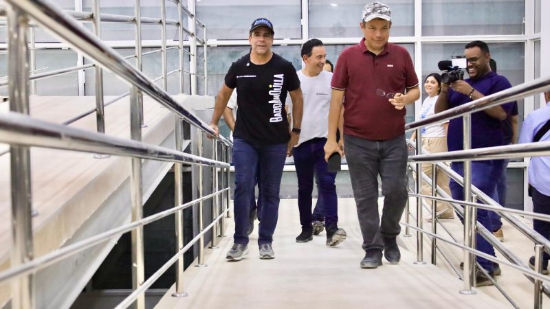 El Hospital Barranquilla está casi listo: alcalde Alejandro Char durante visita