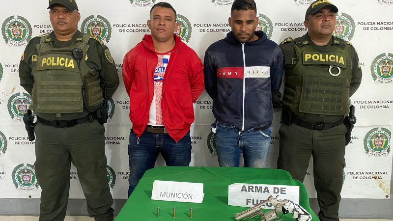 CAPTURADAS DOS PERSONAS POR PORTE ILEGAL DE ARMA DE FUEGO EN EL BARRIO SANTUARIO