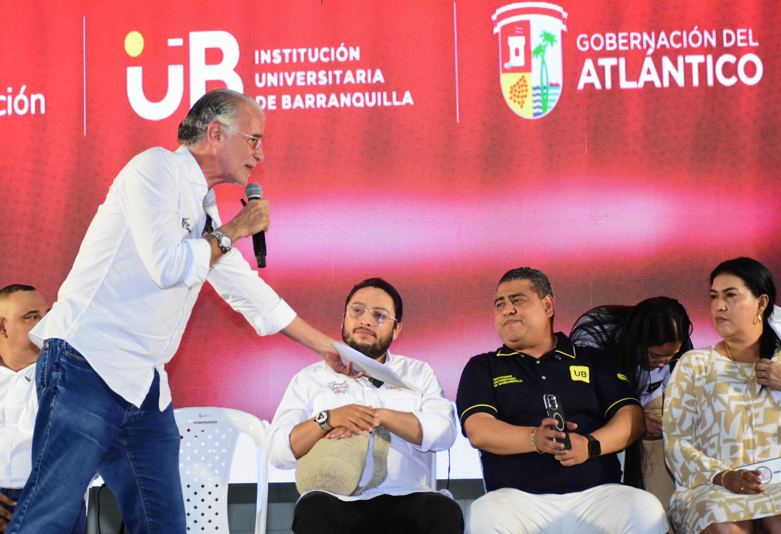 Trabajo en equipo: Gobierno nacional, Gobernación del Atlántico, la IUB y alcaldes presentan nueva cohorte de universitarios