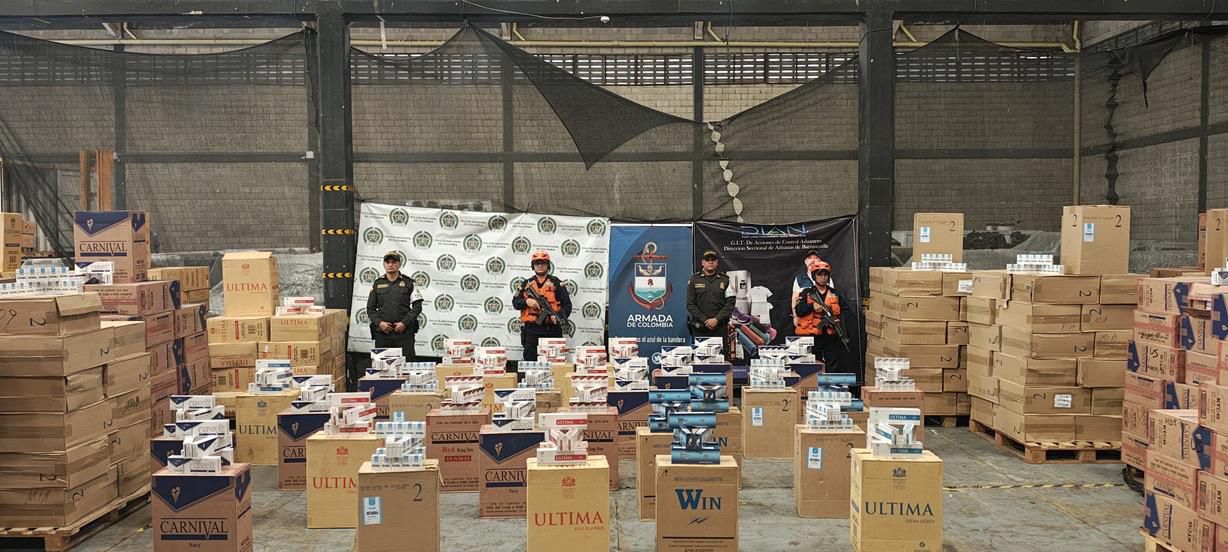 INCAUTADAS MÁS DE MEDIO MILLÓN DE CAJETILLAS DE CIGARRILLOS Y MERCANCÍA DE CONTRABANDO