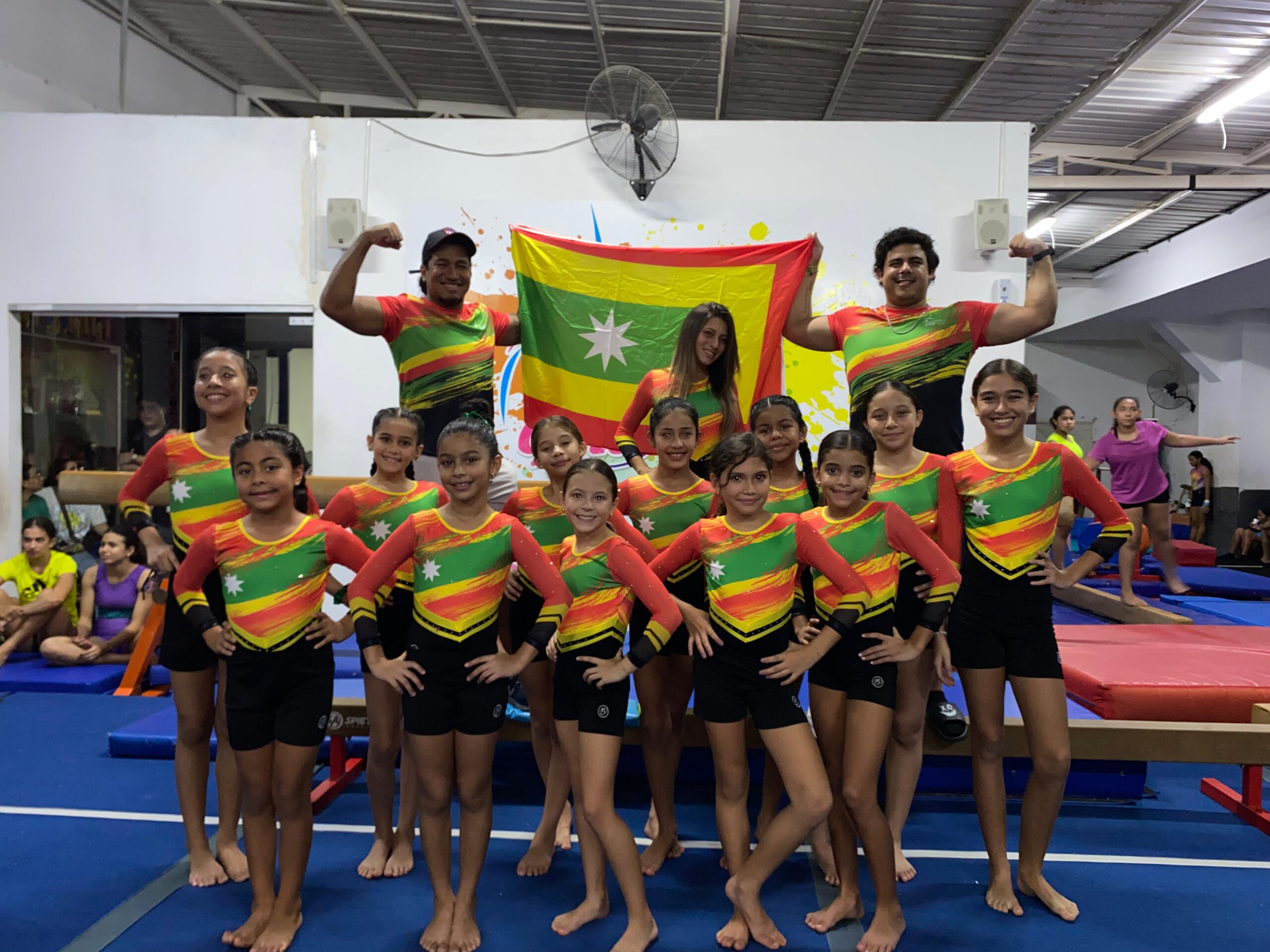 Con una delegación de 16 gimnastas y dos entrenadores viaja rumbo a Lima (Perú) el Team Barranquilla de Gimnasia Artística que nos representará en la segunda versión de la Copa de las Américas con la participación de 1879 gimnastas de 14 países