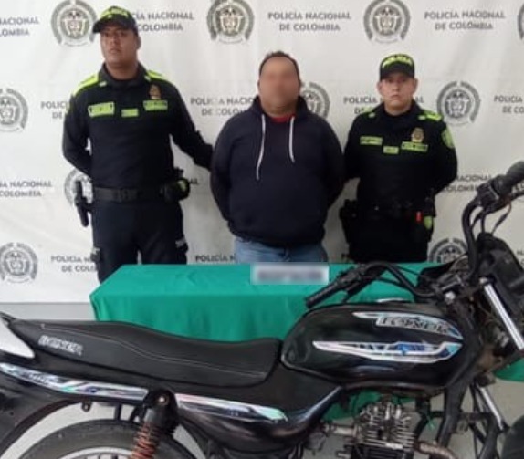 CAPTURA EN FLAGRANCIA POR EL DELITO DE RECEPTACIÓN EN PUERTO COLOMBIA