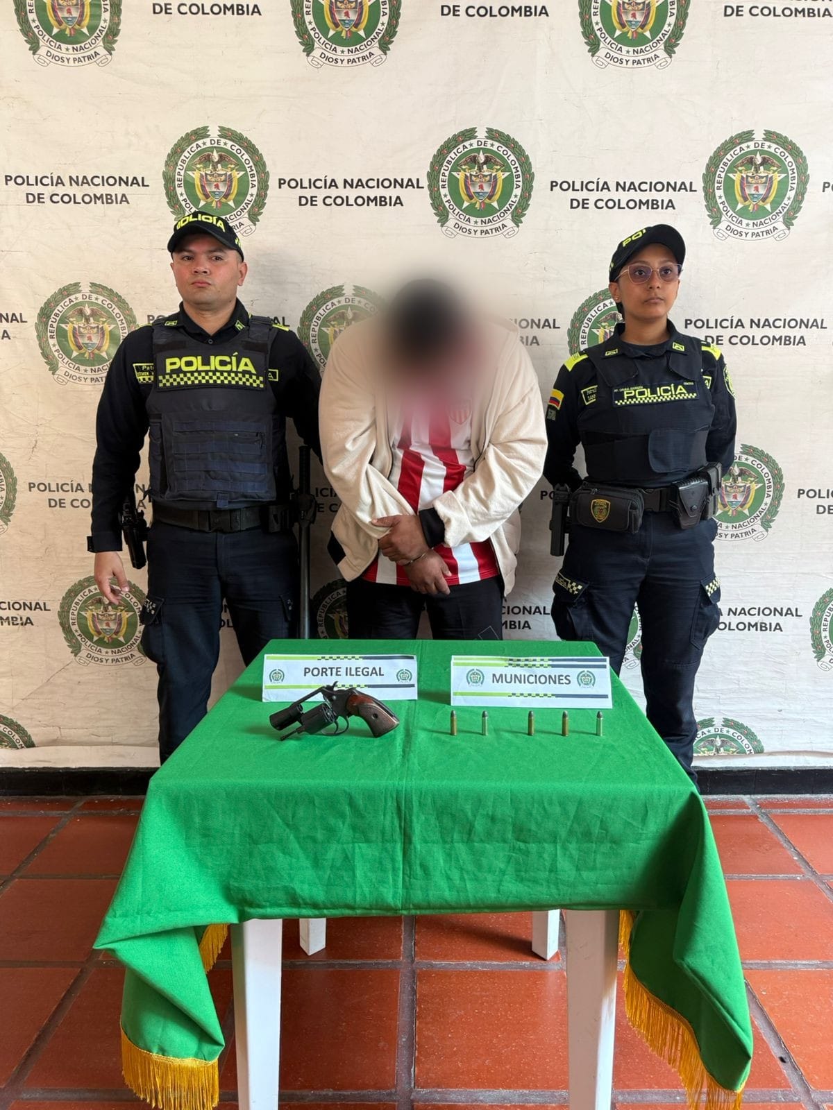 OFENSIVA CONTRA EL DELITO PERMITE LA CAPTURA DE UN HOMBRE EN FLAGRANCIA POR PORTE ILEGAL DE ARMA DE FUEGO