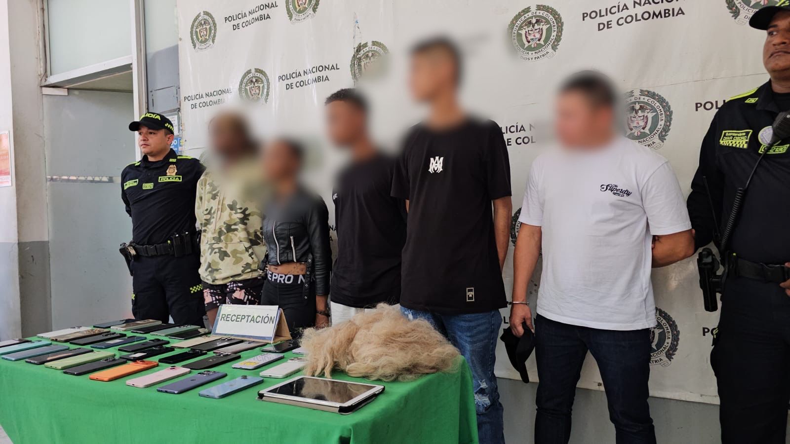 CINCO PERSONAS CAPTURADAS Y RECUPERACIÓN DE 32 CELULARES HURTADOS DURANTE OPERATIVOS ENMARCADOS EN EL CARNAVAL DE BARRANQUILLA 2026