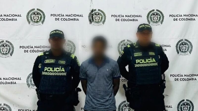 CAPTURADO EN FLAGRANCIA CON UNA GRANADA EN URBANIZACIÓN LA PLAYA